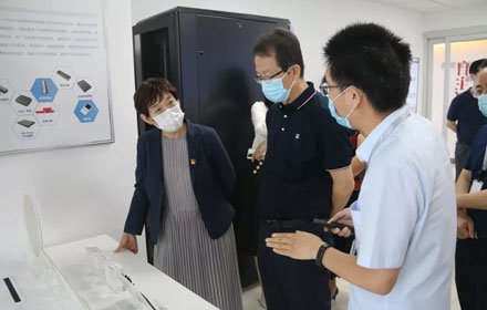 省市发改委高技术处党支部来抖圈信息开展党建交流活动