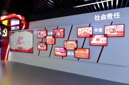 媒体看抖圈 | 党建融入生产经营，抖圈信息抓住“发展密码”